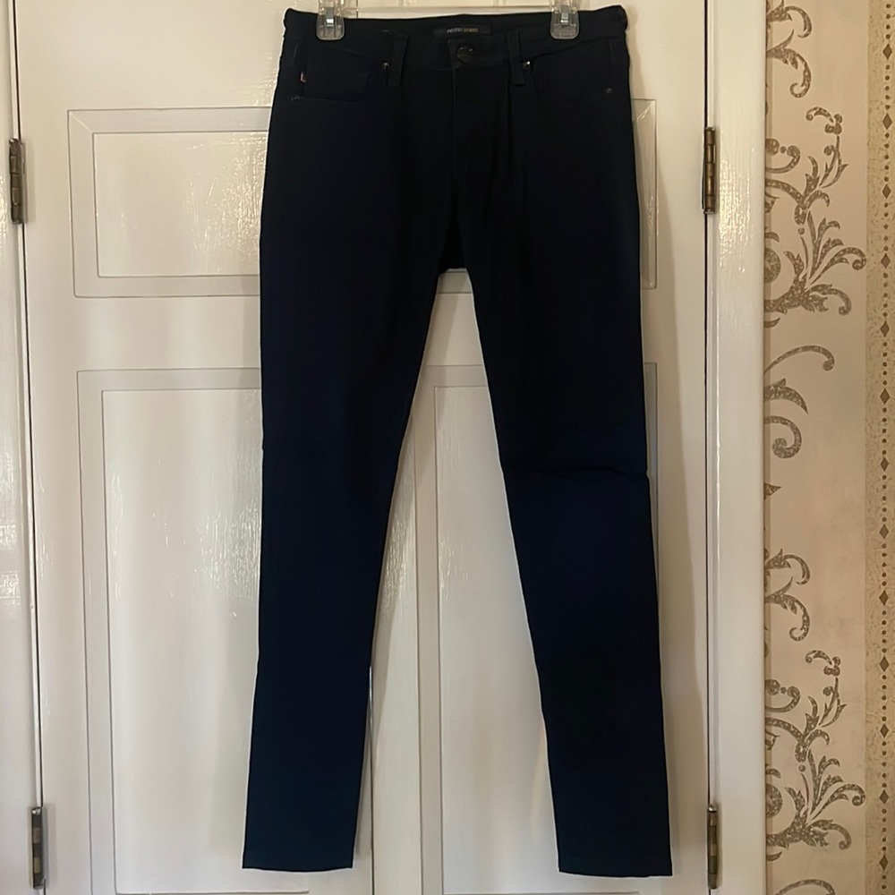 Dark Wash Jegging
